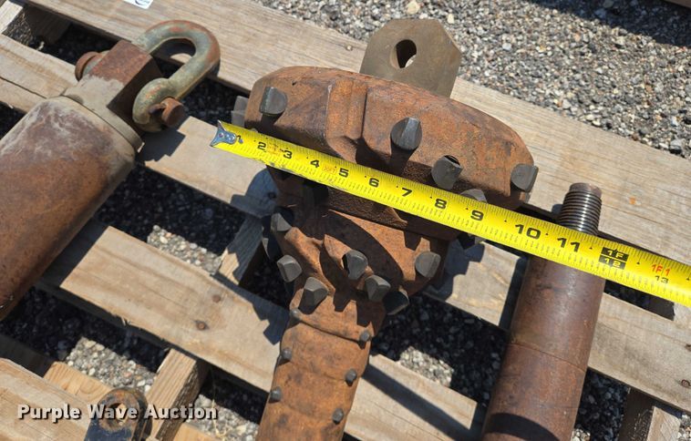 image for item EN8365 Drill attachments