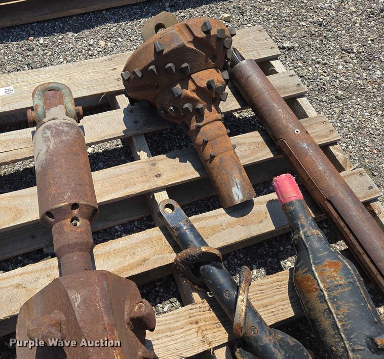 image for item EN8365 Drill attachments