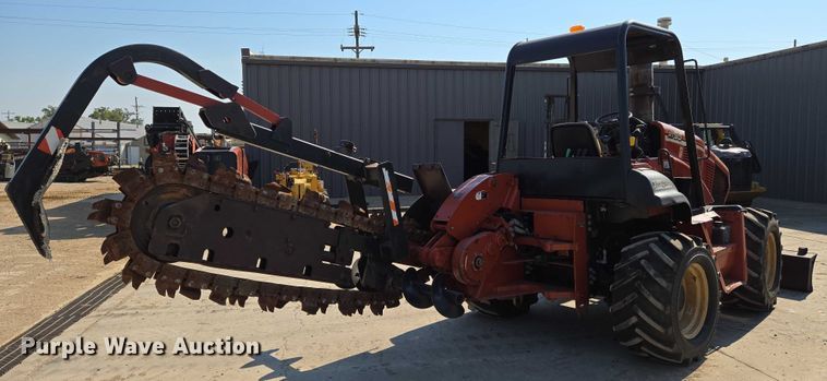 image for item EN8369 2004 Ditch Witch RT95 trencher
