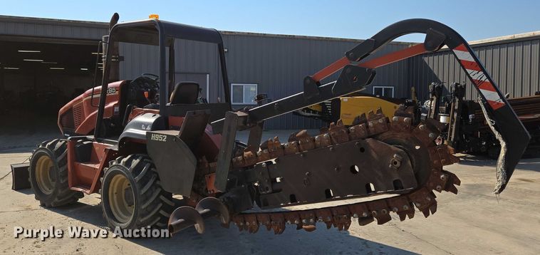 image for item EN8369 2004 Ditch Witch RT95 trencher