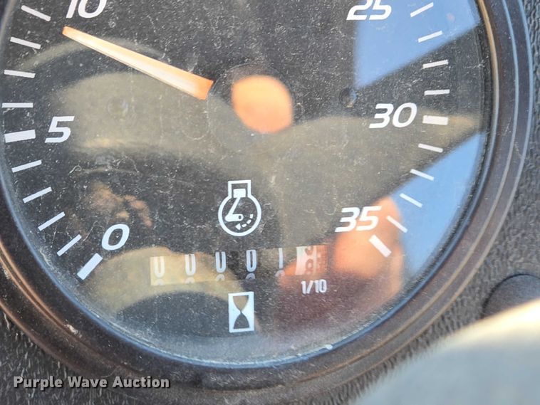 image for item EN8369 2004 Ditch Witch RT95 trencher