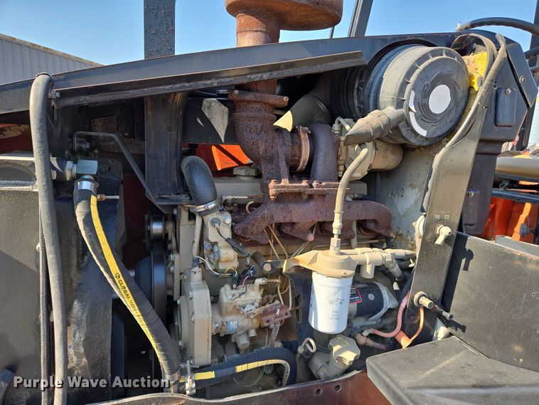 image for item EN8369 2004 Ditch Witch RT95 trencher