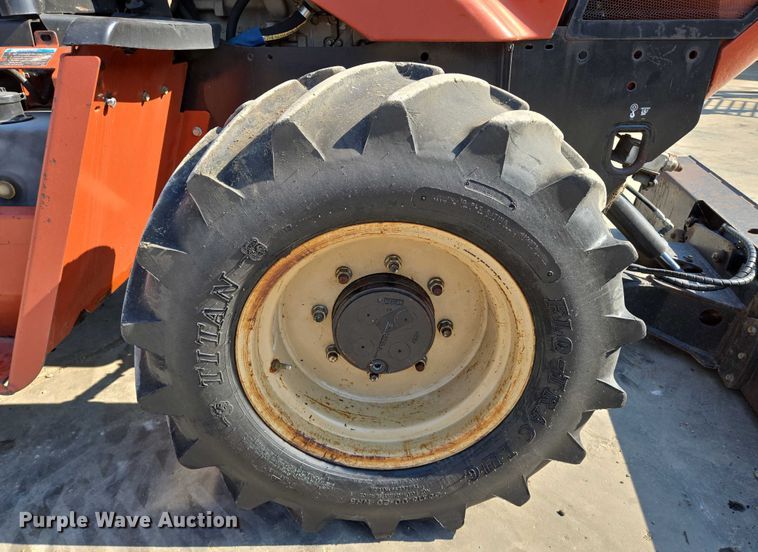 image for item EN8369 2004 Ditch Witch RT95 trencher