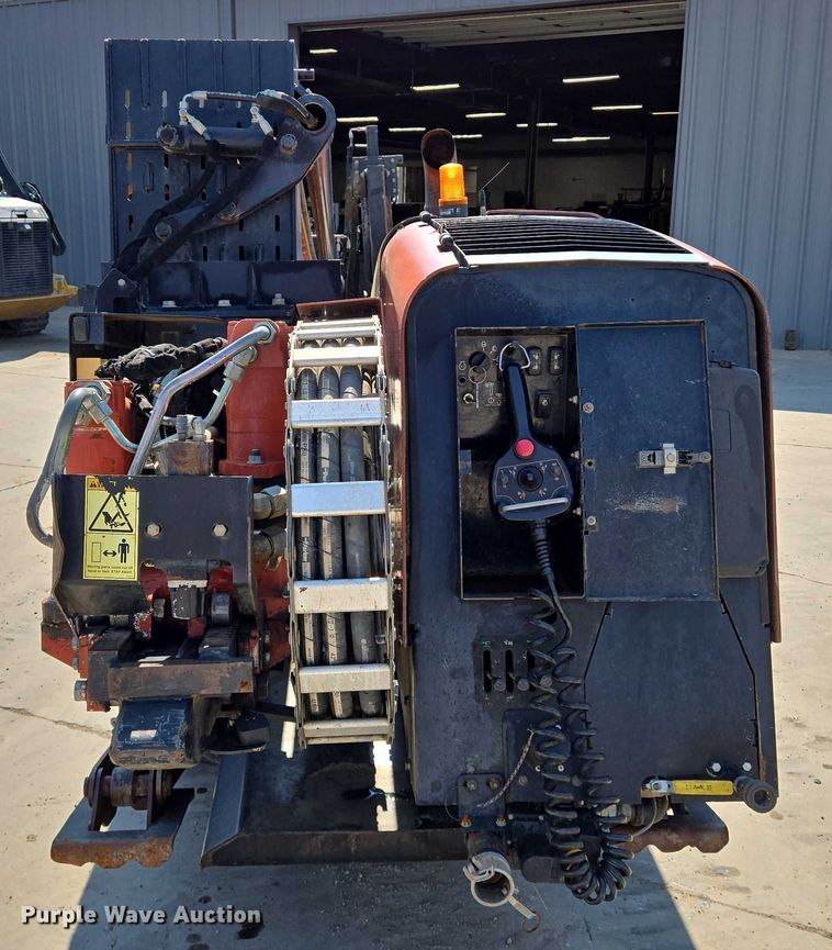 image for item EN8370 2016 Ditch Witch JT20 directional boring unit