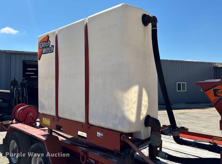 image for item EN8370 2016 Ditch Witch JT20 directional boring unit