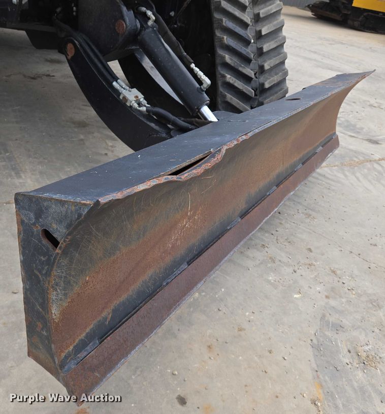 image for item EN8371 2017 Ditch Witch RT125 Quad vibratory cable plow