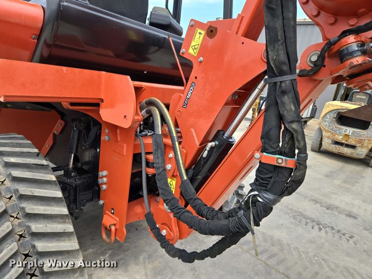 image for item EN8371 2017 Ditch Witch RT125 Quad vibratory cable plow