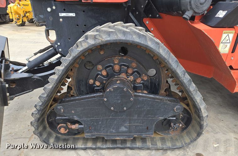 image for item EN8371 2017 Ditch Witch RT125 Quad vibratory cable plow