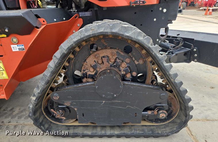 image for item EN8371 2017 Ditch Witch RT125 Quad vibratory cable plow