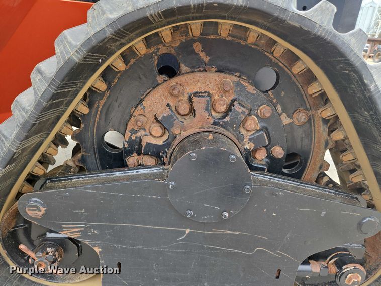 image for item EN8371 2017 Ditch Witch RT125 Quad vibratory cable plow