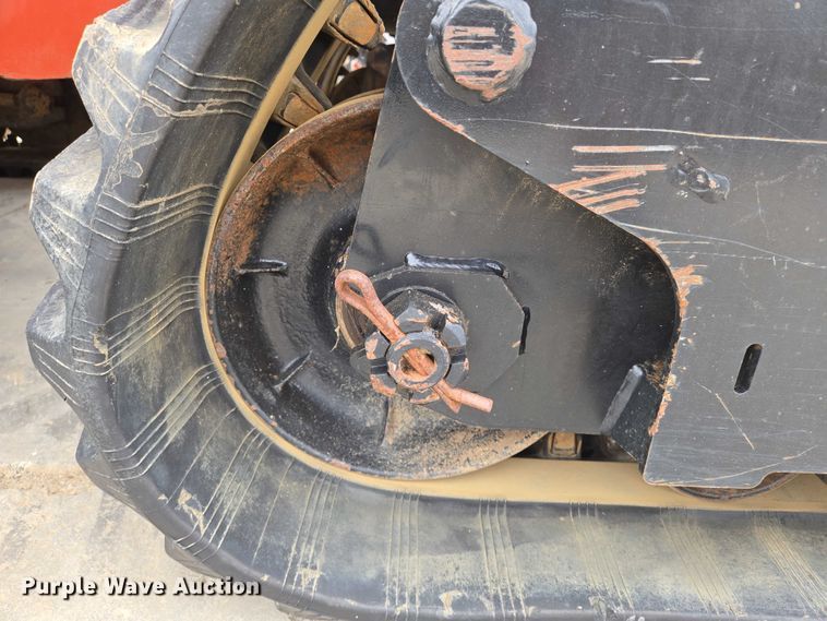 image for item EN8371 2017 Ditch Witch RT125 Quad vibratory cable plow