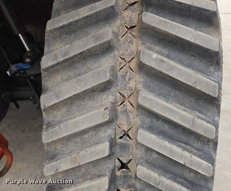 image for item EN8371 2017 Ditch Witch RT125 Quad vibratory cable plow