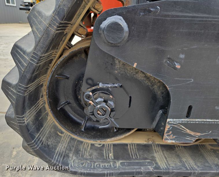 image for item EN8371 2017 Ditch Witch RT125 Quad vibratory cable plow