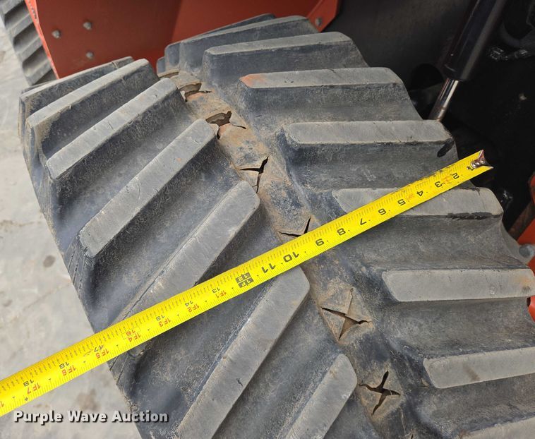 image for item EN8371 2017 Ditch Witch RT125 Quad vibratory cable plow