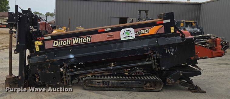 image for item EN8372 2015 Ditch Witch JT20 directional boring unit