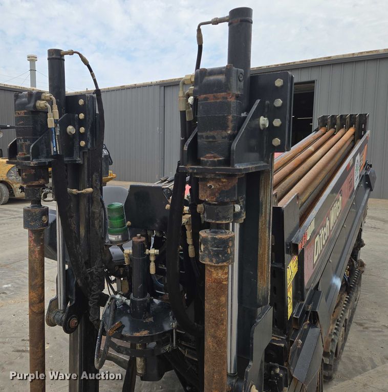 image for item EN8372 2015 Ditch Witch JT20 directional boring unit