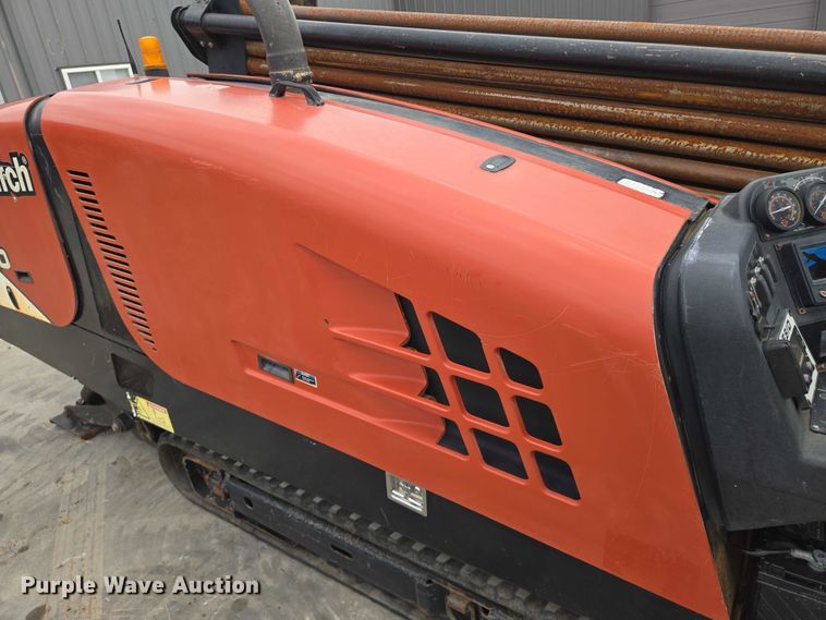 image for item EN8372 2015 Ditch Witch JT20 directional boring unit