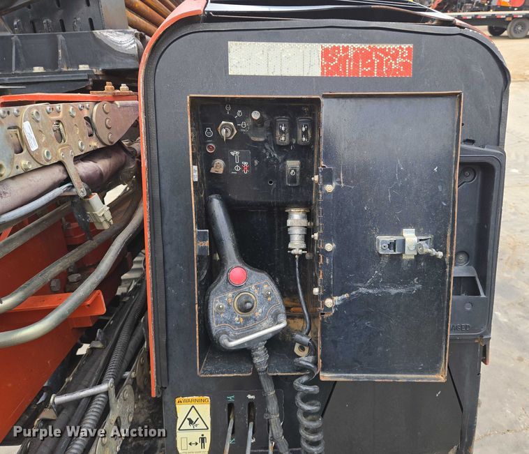 image for item EN8372 2015 Ditch Witch JT20 directional boring unit