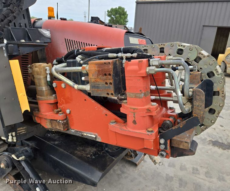 image for item EN8372 2015 Ditch Witch JT20 directional boring unit