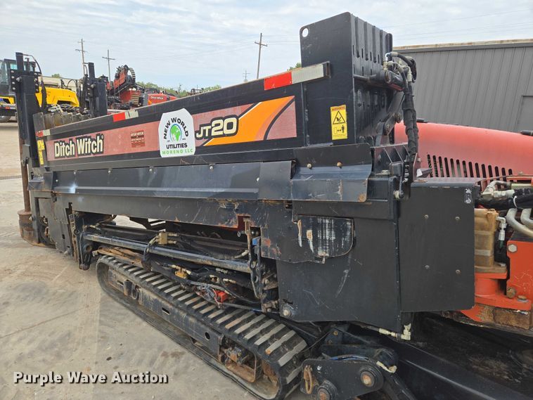 image for item EN8372 2015 Ditch Witch JT20 directional boring unit