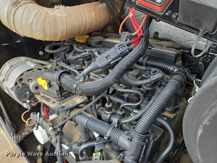 image for item EN8372 2015 Ditch Witch JT20 directional boring unit