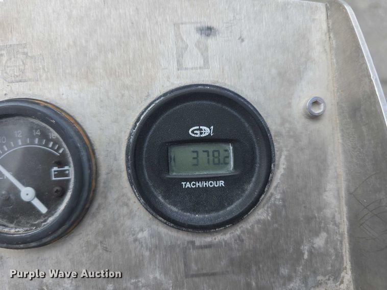 image for item EO1600 2020 Husqvarna Soff Cut 4200  concrete saw