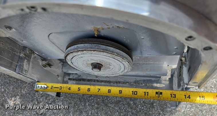 image for item EO1600 2020 Husqvarna Soff Cut 4200  concrete saw