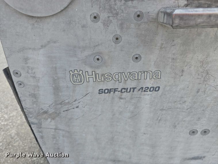 image for item EO1600 2020 Husqvarna Soff Cut 4200  concrete saw