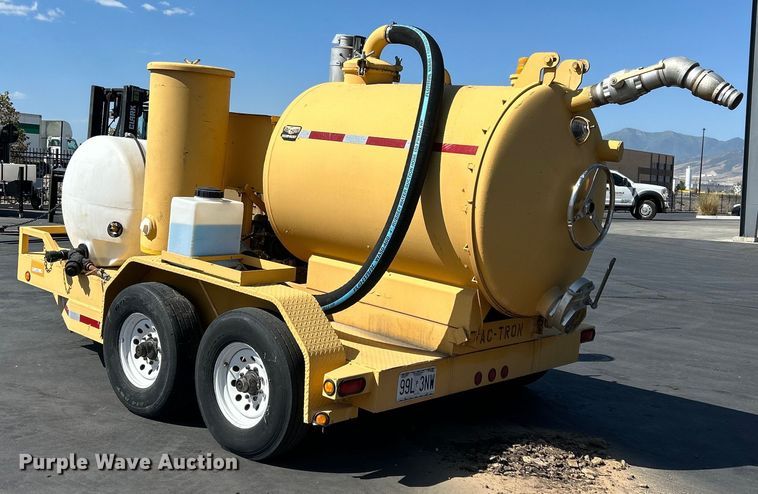 image for item EQ0510 2004 Vac-Tron PDM-500 vacuum excavator