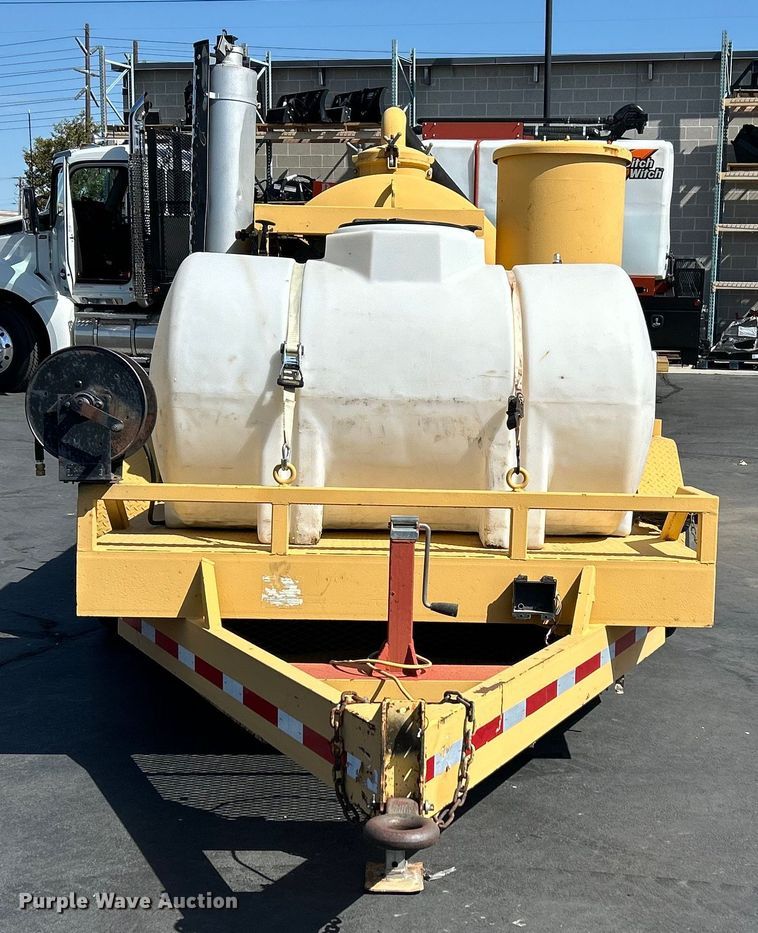 image for item EQ0510 2004 Vac-Tron PDM-500 vacuum excavator