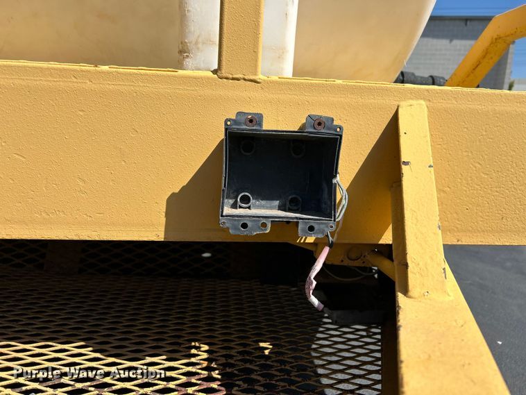 image for item EQ0510 2004 Vac-Tron PDM-500 vacuum excavator