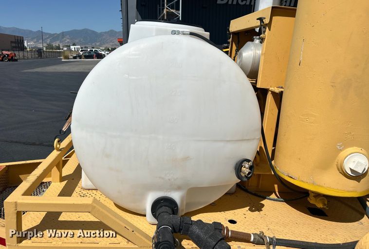 image for item EQ0510 2004 Vac-Tron PDM-500 vacuum excavator