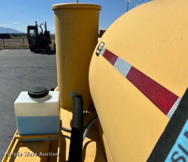 image for item EQ0510 2004 Vac-Tron PDM-500 vacuum excavator