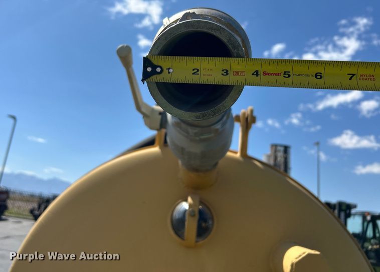 image for item EQ0510 2004 Vac-Tron PDM-500 vacuum excavator