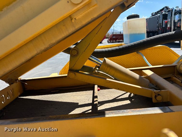 image for item EQ0510 2004 Vac-Tron PDM-500 vacuum excavator