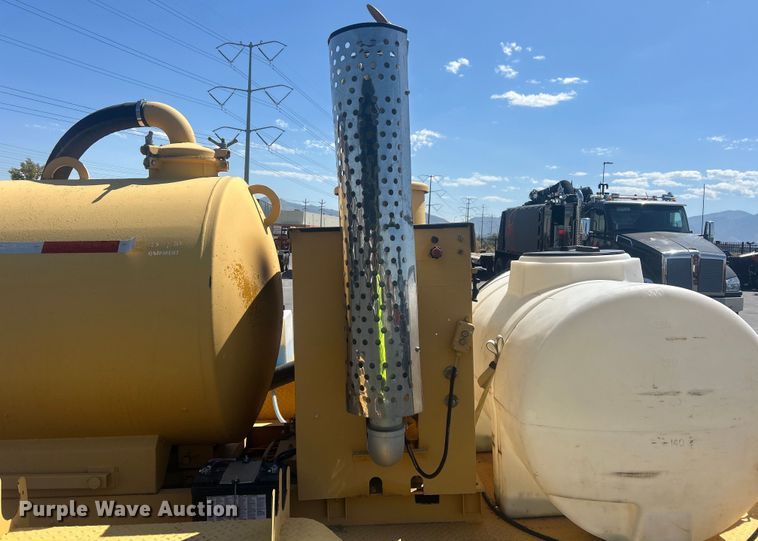 image for item EQ0510 2004 Vac-Tron PDM-500 vacuum excavator