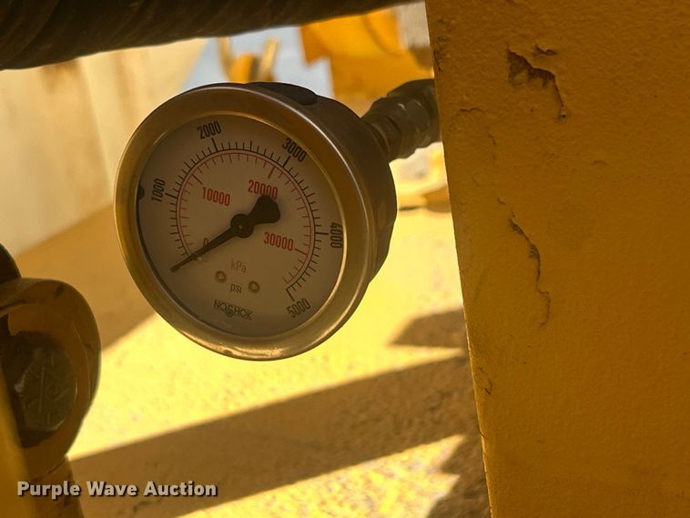 image for item EQ0510 2004 Vac-Tron PDM-500 vacuum excavator