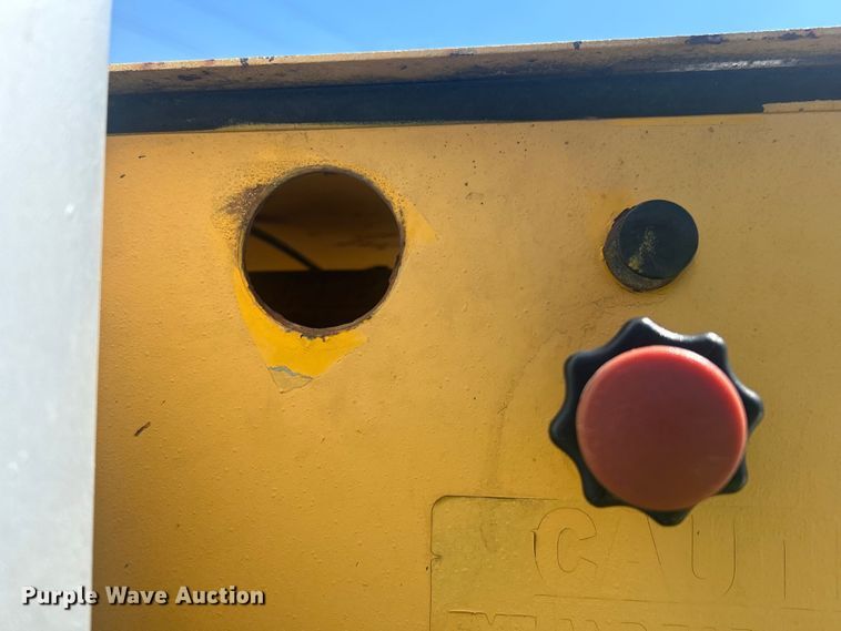 image for item EQ0510 2004 Vac-Tron PDM-500 vacuum excavator