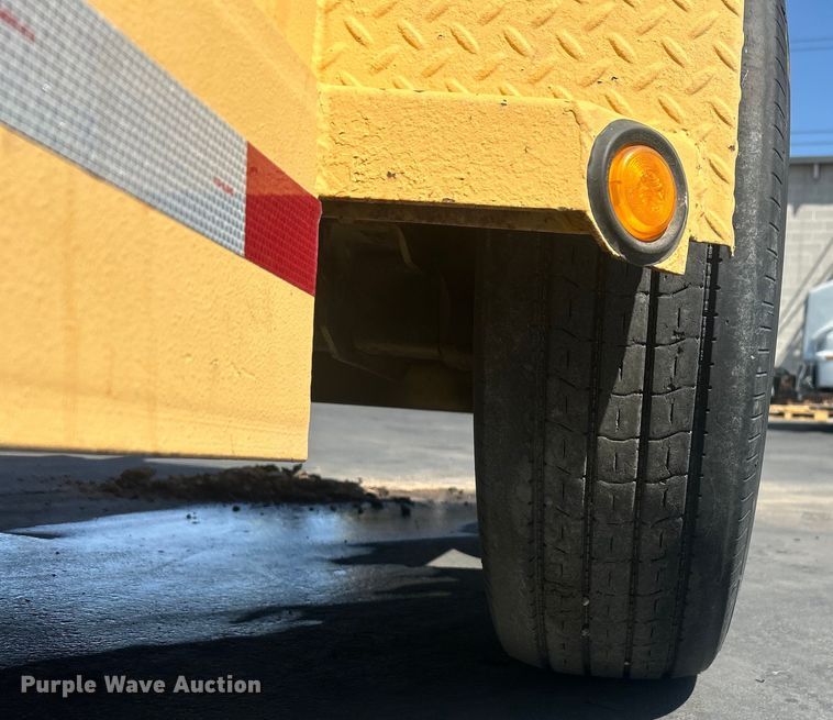 image for item EQ0510 2004 Vac-Tron PDM-500 vacuum excavator