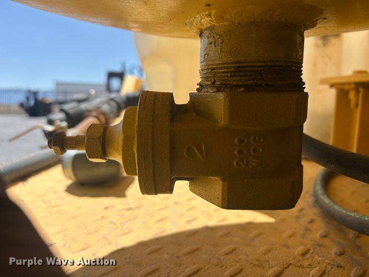 image for item EQ0510 2004 Vac-Tron PDM-500 vacuum excavator