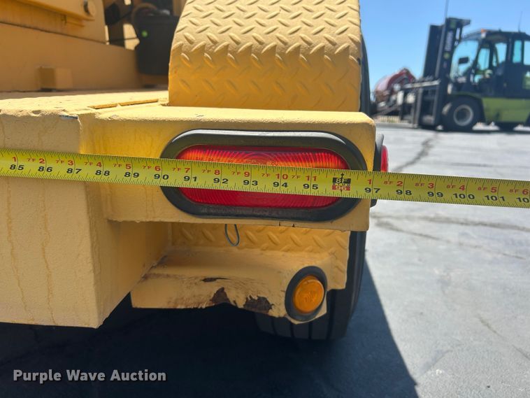 image for item EQ0510 2004 Vac-Tron PDM-500 vacuum excavator