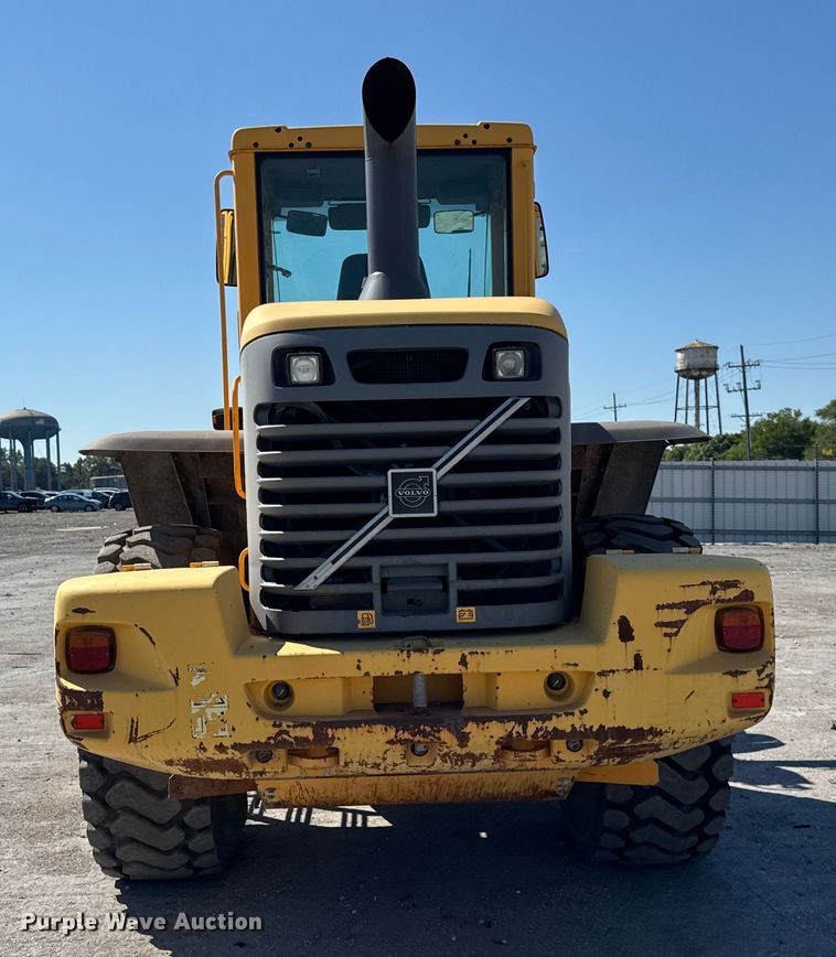 image for item ER0014 2004 Volvo L90E wheel loader