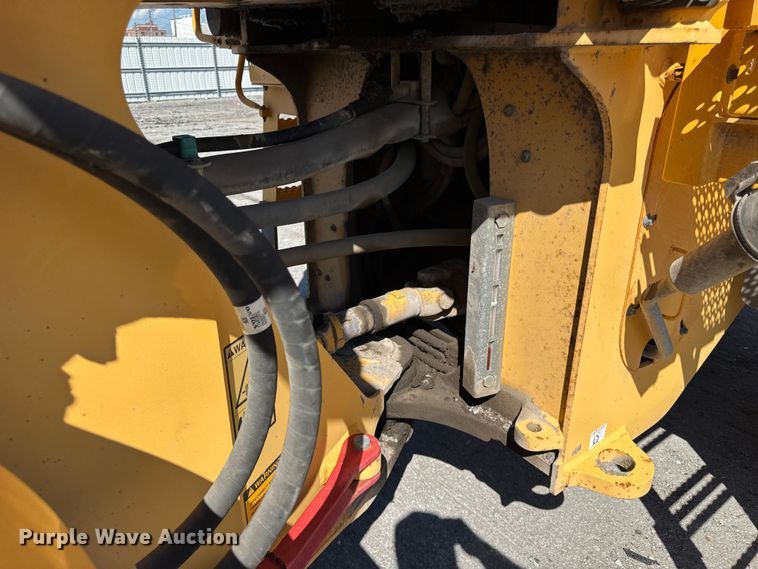 image for item ER0014 2004 Volvo L90E wheel loader