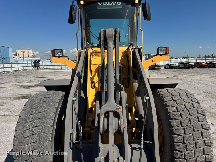 image for item ER0014 2004 Volvo L90E wheel loader