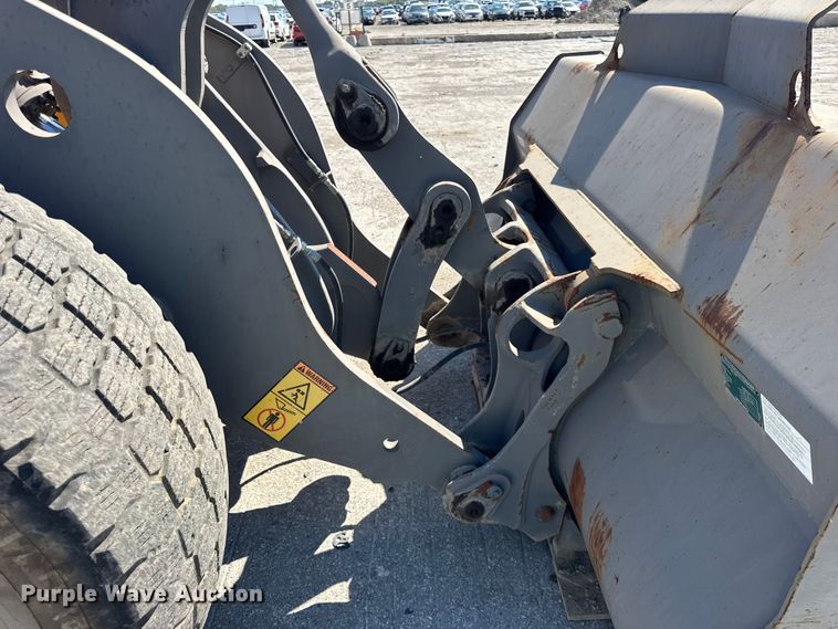 image for item ER0014 2004 Volvo L90E wheel loader