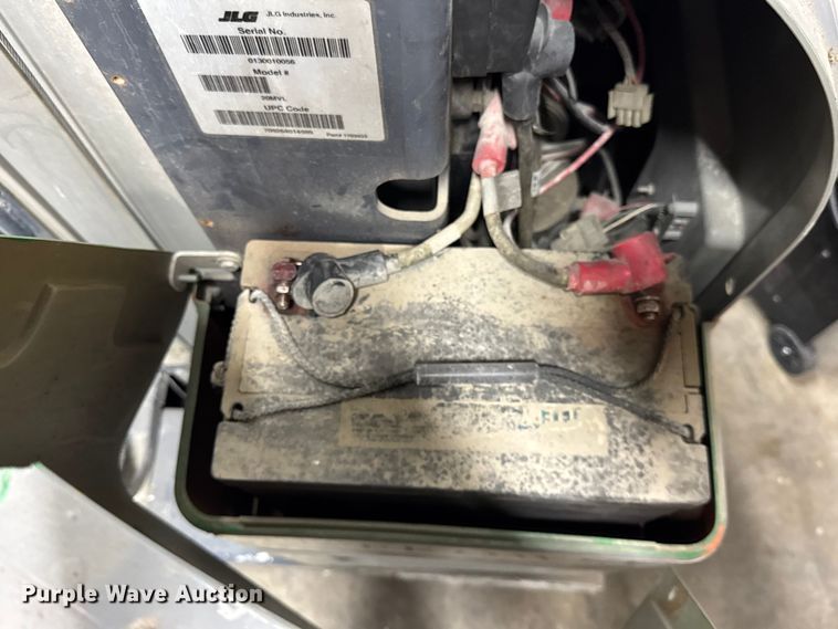 image for item ER0015 2007 JLG 20MVL vertical lift