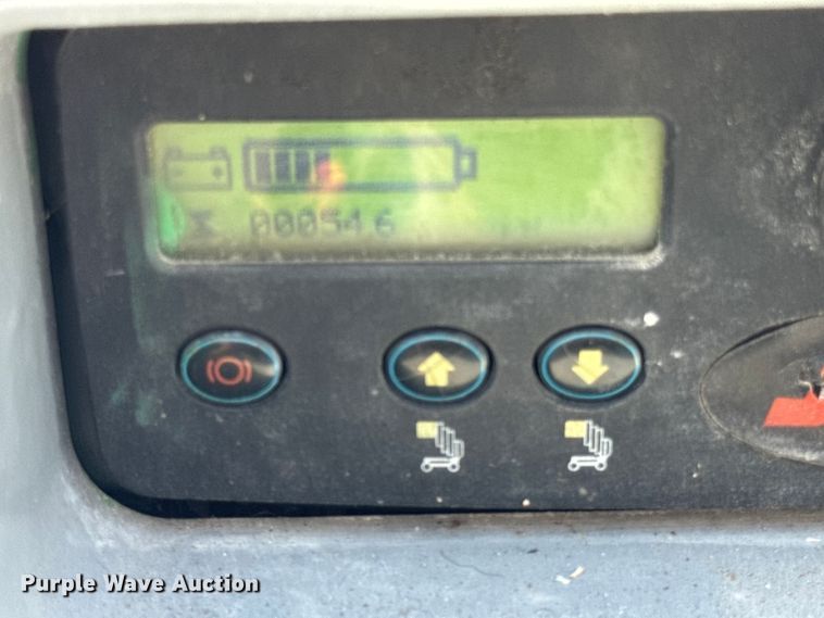 image for item ER0015 2007 JLG 20MVL vertical lift