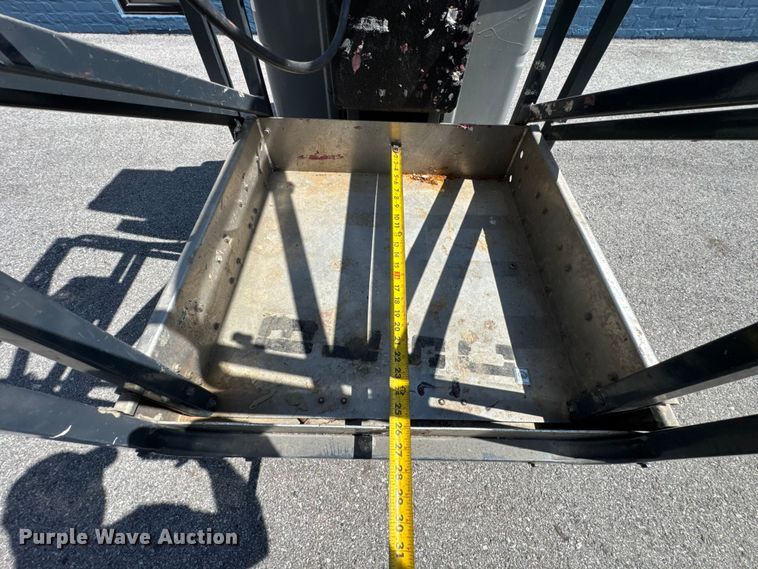 image for item ER0015 2007 JLG 20MVL vertical lift