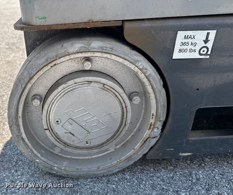 image for item ER0015 2007 JLG 20MVL vertical lift