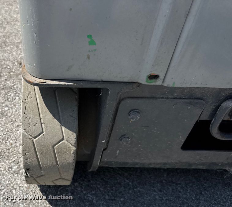 image for item ER0015 2007 JLG 20MVL vertical lift